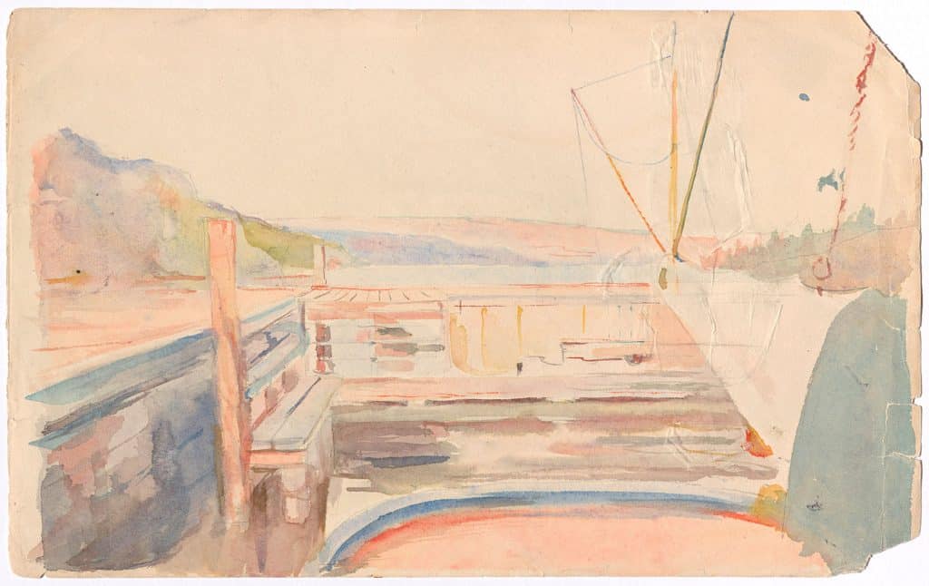 Akvarell av brygge og seilbåt, malt i lyse farger med utsikt mot fjordlandskap.