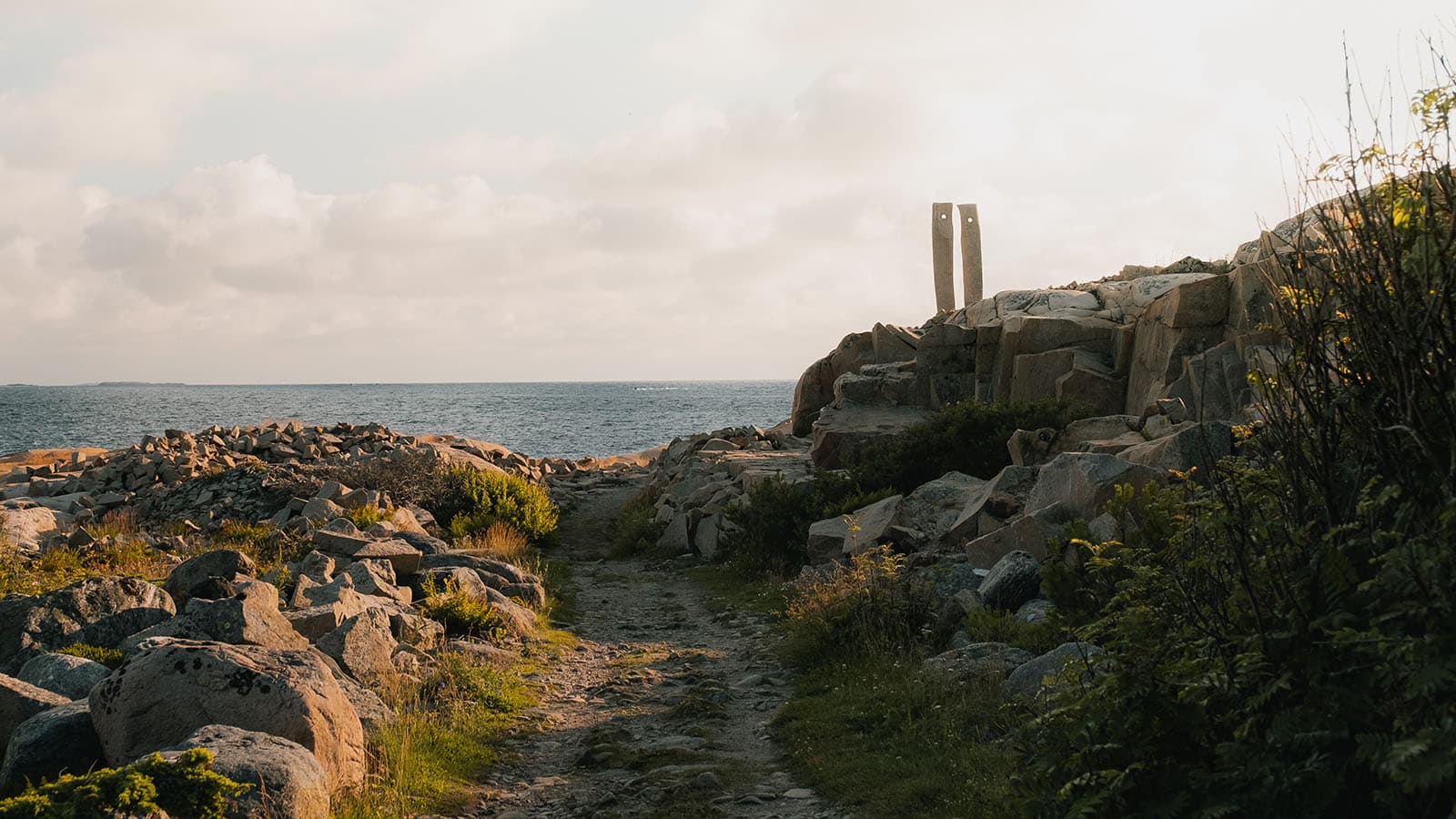 Rødshue og StenKunst Hvaler